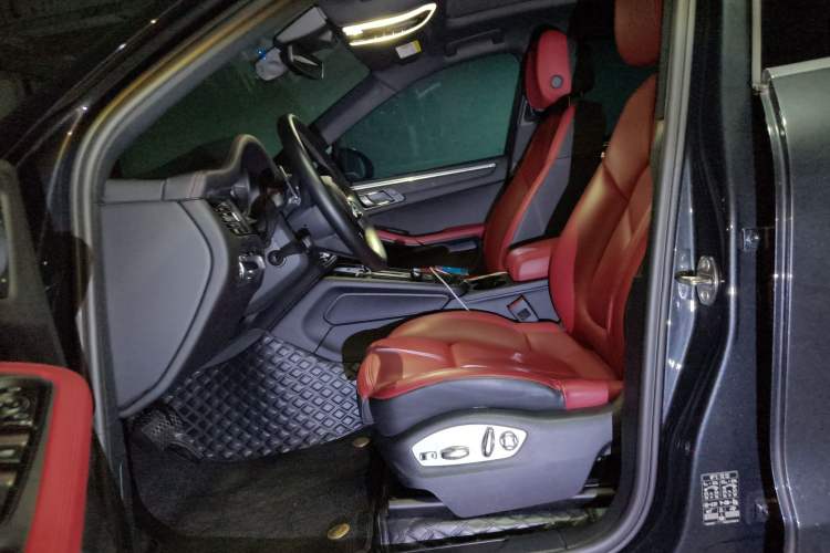 Used Porsche Macan 2022 Macan 2.0T