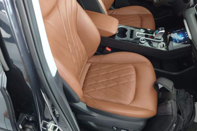 Used Chery Tiggo 8 PLUS 2022 Kunpeng Edition 390TGDI DCT Luxury Version