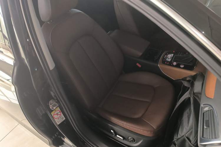 Used Audi A6L 2018 30th Anniversary Edition 30 FSI Style Model
