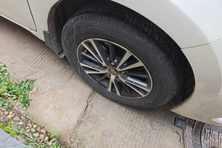 Used Toyota Levin 2014 1.6G CVT Elite Edition Right Front Wheel Hub