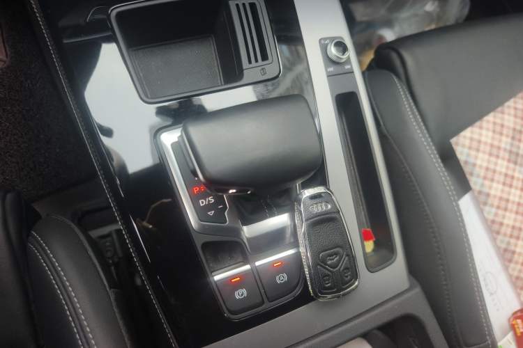 Used Audi Q5L Sportback 2021 40 TFSI Fashion Model Gear Lever