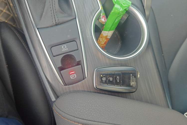 Used Toyota Camry 2021 2.0G Luxury Edition