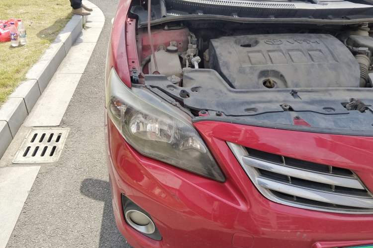 Used Toyota Corolla 2012 Luxurious Edition 1.8L CVT GL-i
