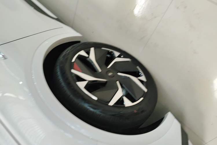 Used Ford Mondeo 2025 2.0T EcoBoost E Hybrid Sport Edition ST-Line
