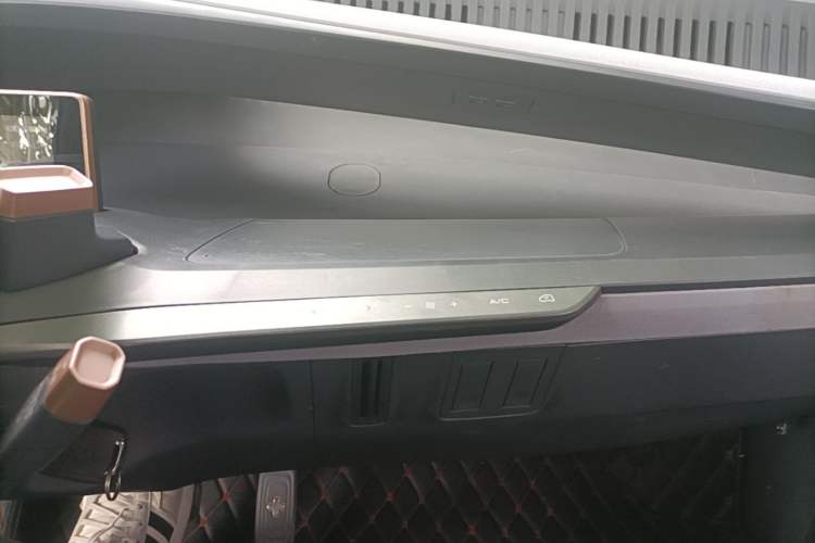 Used Baojun E200 2019 250KM Smart Drive Edition