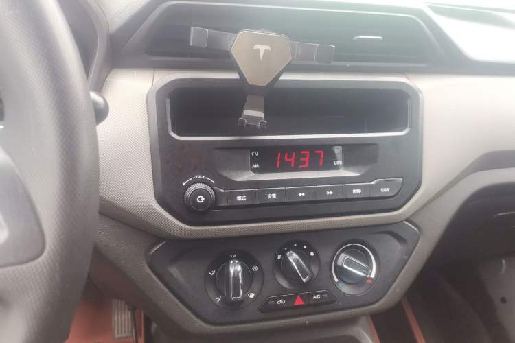 Used Wuling Hongguang 2019 1.5L S Standard Version China VI LAR
