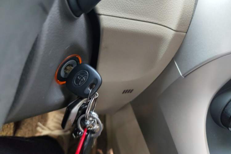 Used Toyota Verso 2014 Starlight 180E CVT Elite Edition
