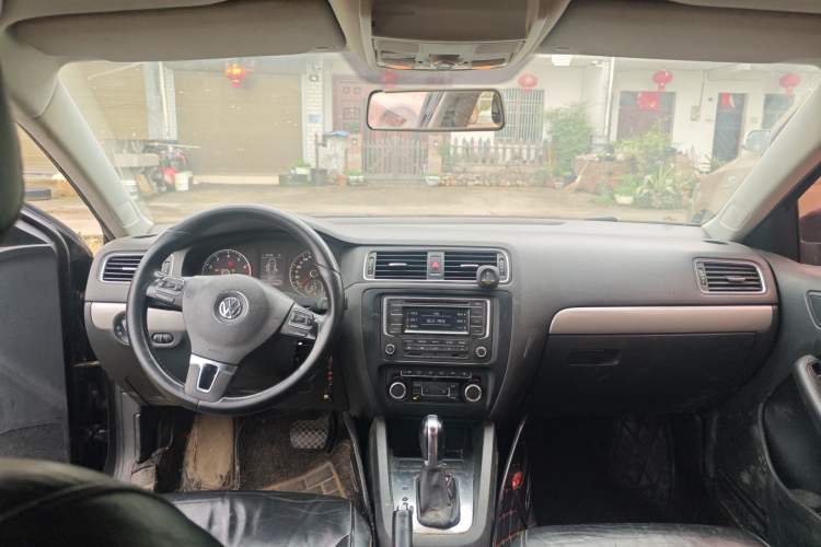 Used Volkswagen Sagitar 2012 1.4TSI Automatic Luxury Edition