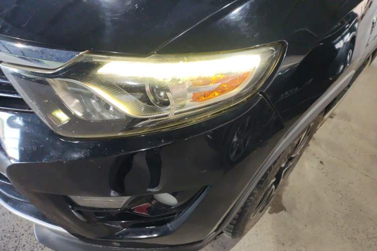 Used Soueast DX7 2016 1.5T Manual Triumph Edition
