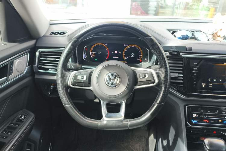 Used Volkswagen Teramont X 2019 330TSI Two-Wheel-Drive Luxury Edition
