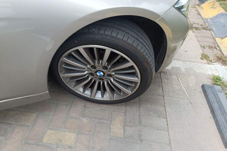 Used BMW 3 Series 2018 320Li Leading Luxury Package
