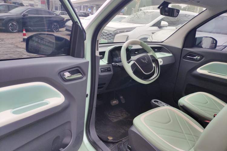 Used Wuling Hongguang MINIEV 2022 Macaron Premium Model – Lithium Iron Phosphate