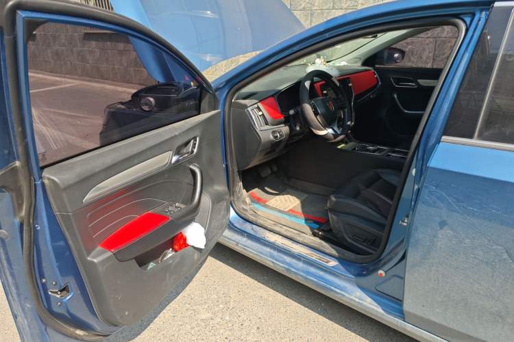 Used Roewe i6 New Energy 2017 45T Hybrid Connect & Smart Enjoyment Edition
