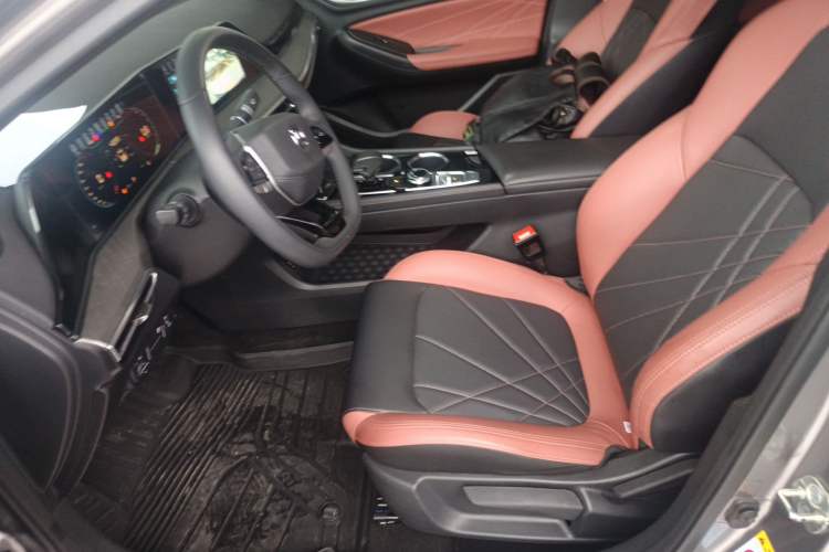 Used CHANGAN Eado 2022 PLUS Blue Whale NE 1.4T GDI DCT Prestige Edition