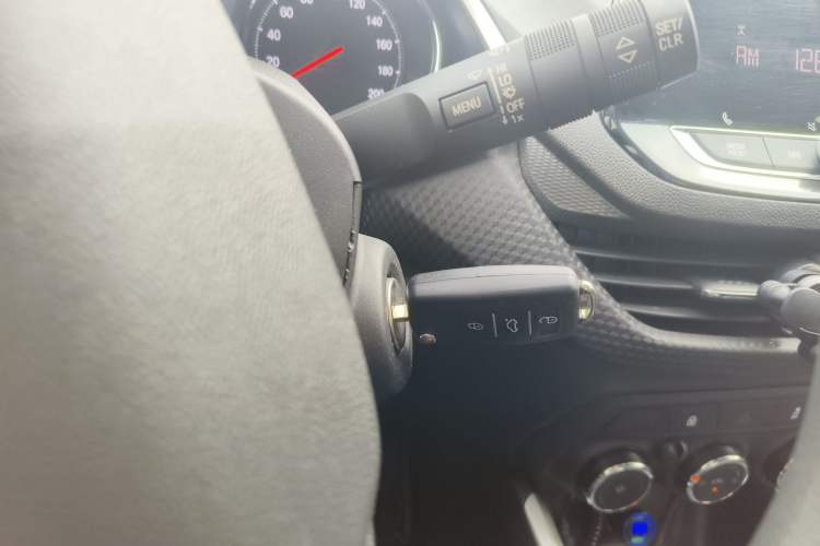 Used Chevrolet Cavalier 2020 325T Automatic Enjoyment Edition Vehicle Key