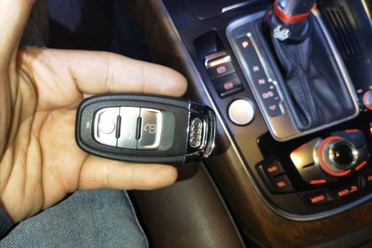 Used Audi Q5 2017 40 TFSI Comfort Model