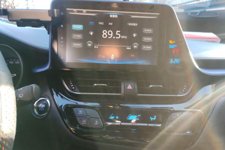 Used Toyota C-HR 2018 2.0L Leading with Sunroof China V Standard