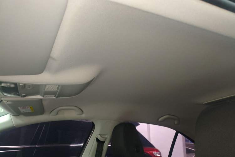 Used Skoda Octavia 2017 Classic Model 1.6L Automatic Comfort Edition Headliner