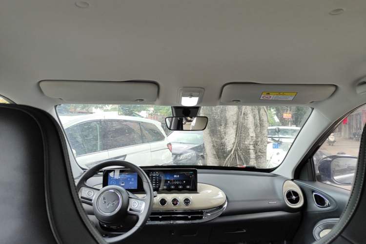 Used Wuling Bingo 2023 333 km Enjoyment Version
