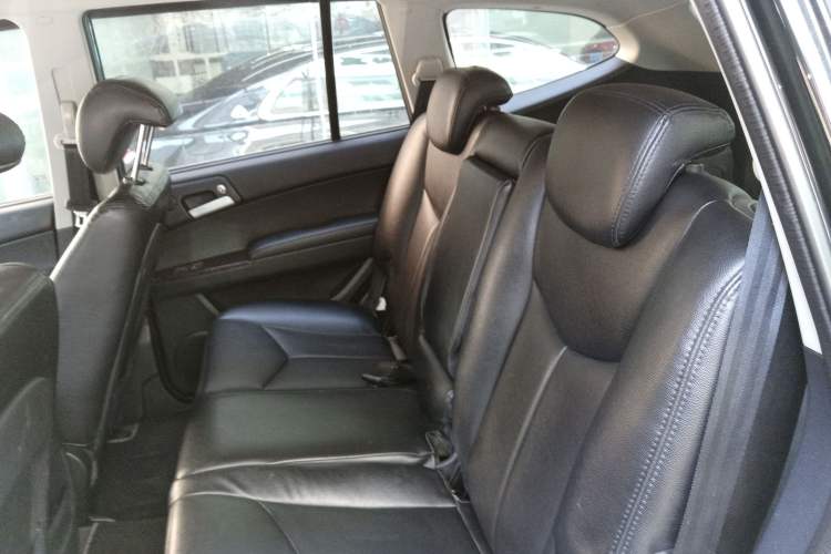 Used Roewe W5 2014 1.8T 2WD Automatic Tharu Special Edition
