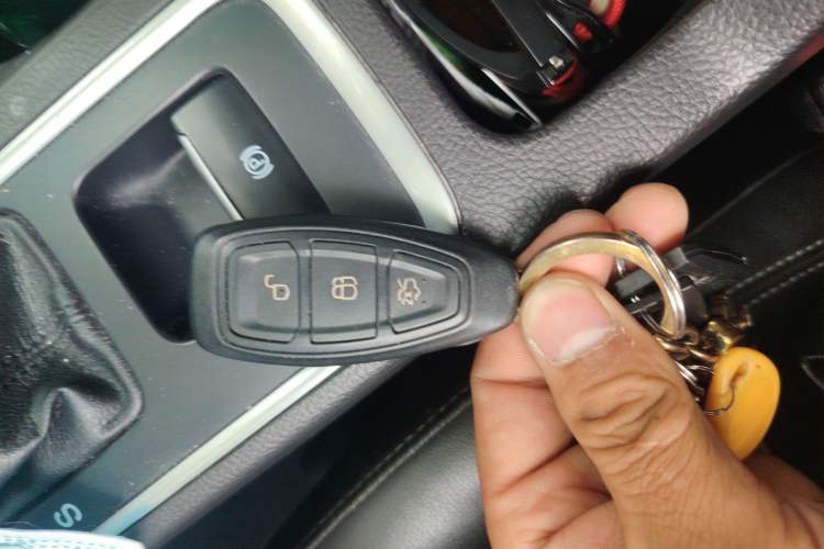 Used Ford Kuga 2017 EcoBoost 245 4x4 Prestige Edition Vehicle Key