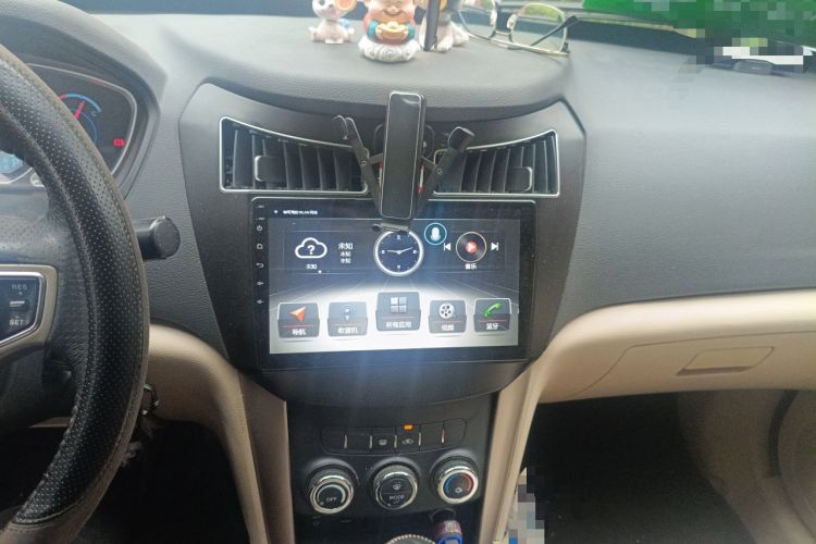 Used Haima S7 2013 2.0L Automatic ZhiShang Version
