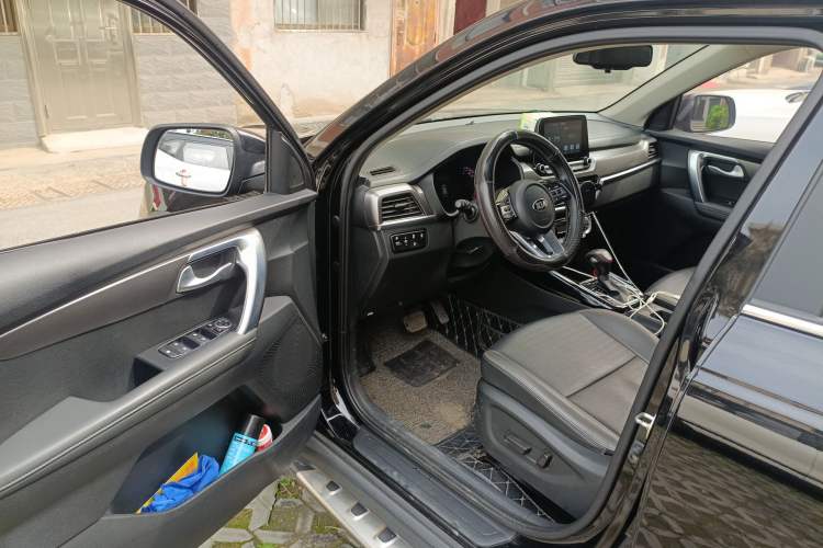 Used Kia Sportage R 2019 2.0L Automatic Smart Luxury Edition Driver Seat