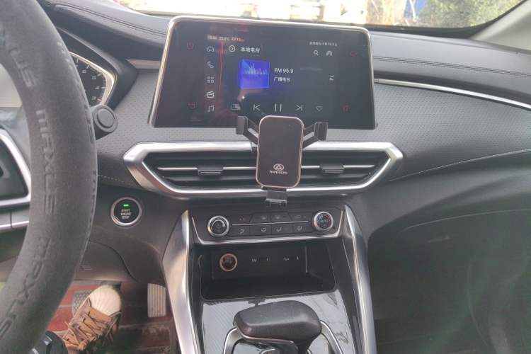 Used SAIC MAXUS G50 2020 1.5T Automatic Elite Edition Audio And AC Panel