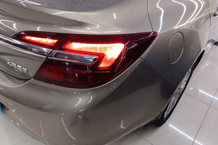 Used Buick Regal 2015 1.6T Elite Tech Model Right Rear Taillight