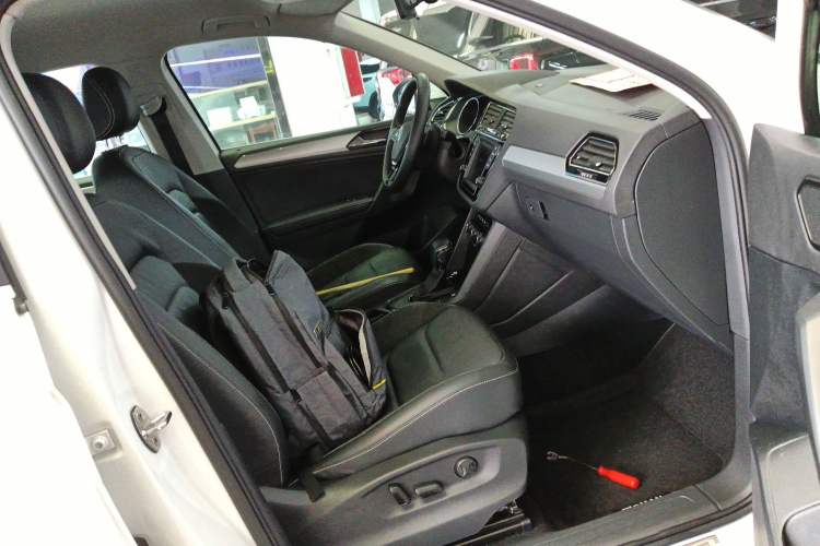 Used Volkswagen Tiguan L 2018 330TSI Automatic Two-Wheel Drive Comfort Edition