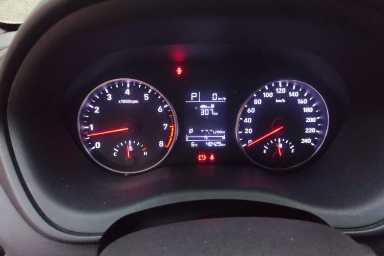 Used Hyundai Celesta 2018 1.6L Automatic GL Enjoyment Edition China VI compliant Instrument Cluster