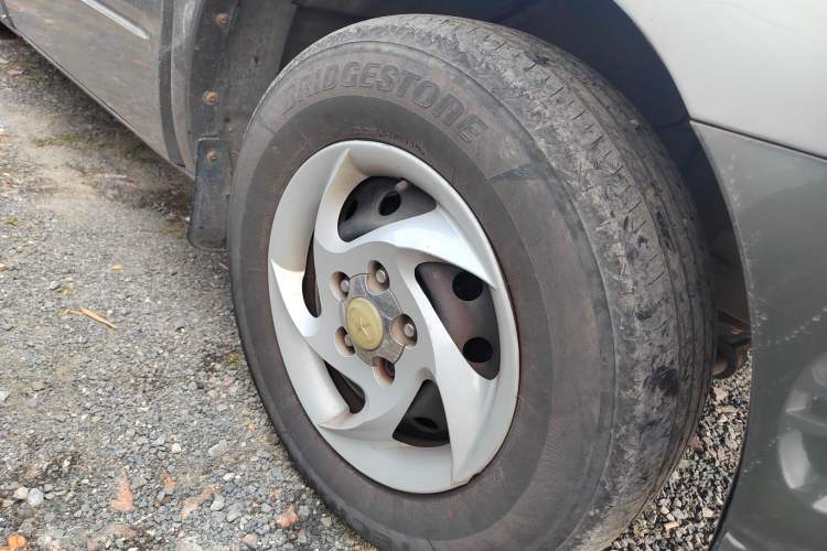 Used JAC Group Refine 2012 1.9T Shuttle Diesel Comfort Version HFC4DB1-2C Right Front Wheel Hub