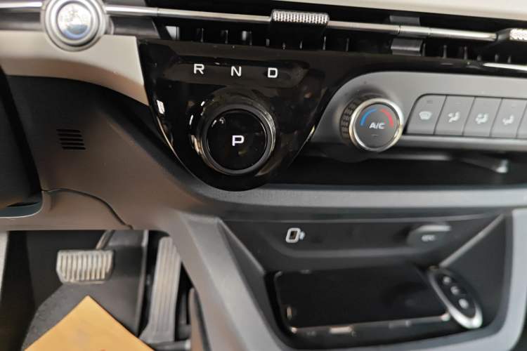 Used Bestune NAT 2022 Enjoy Travel Battery-Swap Version 120kW 401km Gear Lever