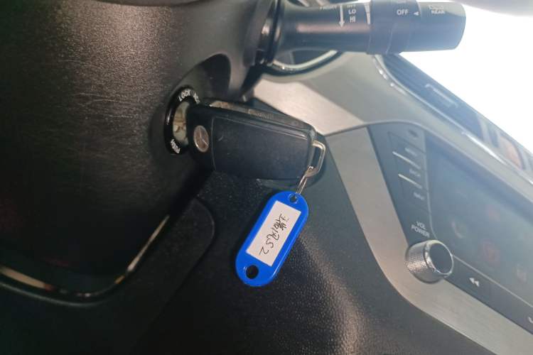 Used JAC Group Refine S2 2015 1.5L CVT Luxury Smart Version