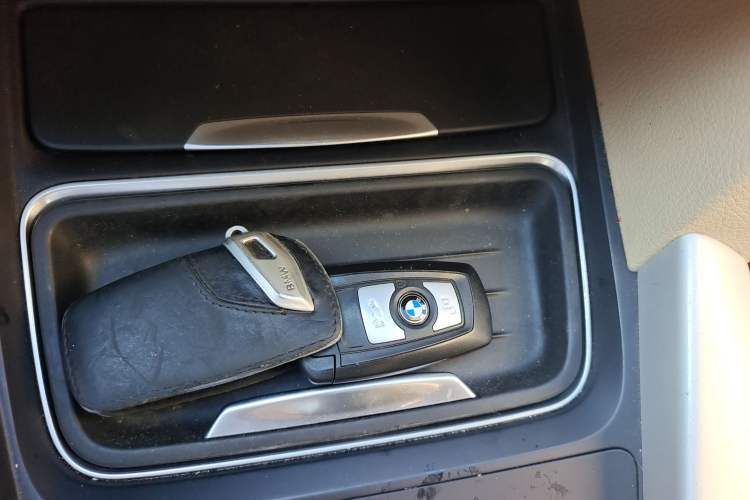 Used BMW 3 Series 2013 320Li Fashion Model
