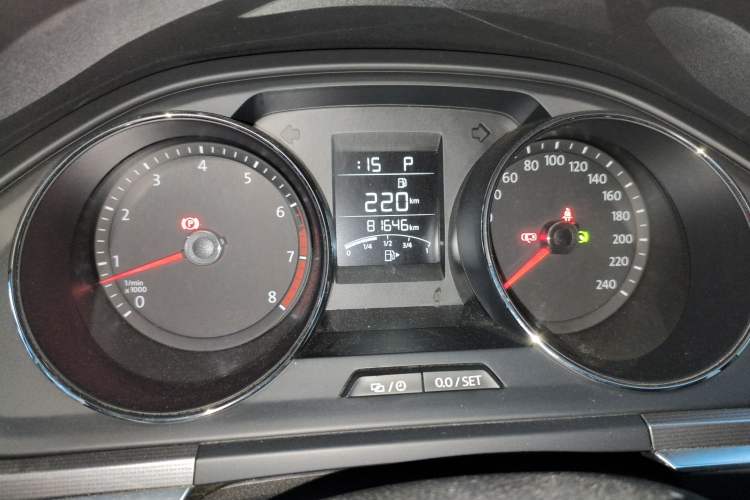 Used Volkswagen Bora 2017 1.6L Automatic Fashion Model