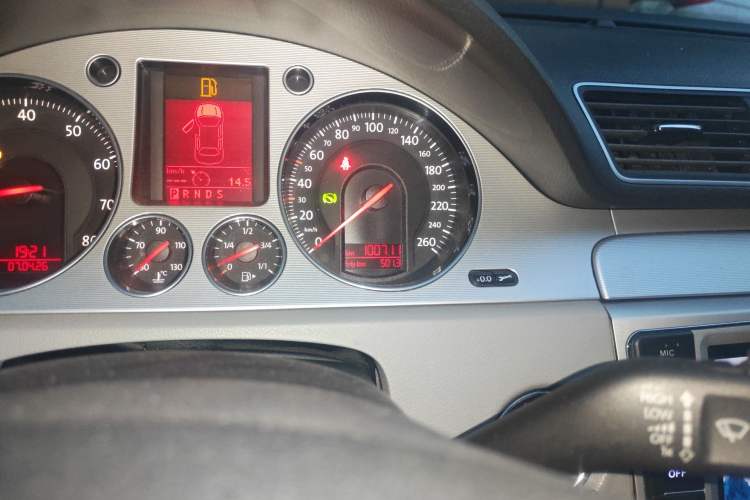 Used Volkswagen Magotan 2011 1.8TSI DSG Comfort Model
