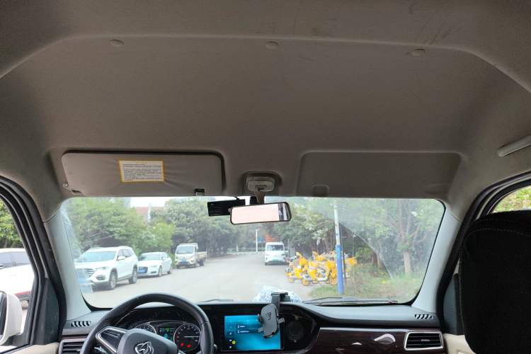 Used CHANGAN KUAYUE Xing V7 EV 2025 Model, 255km Comfort Type, 6-seater, 41.86kWh Headliner