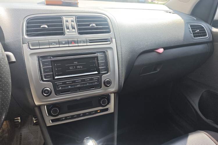 Used Volkswagen Polo 2014 1.6L Cross Polo Automatic