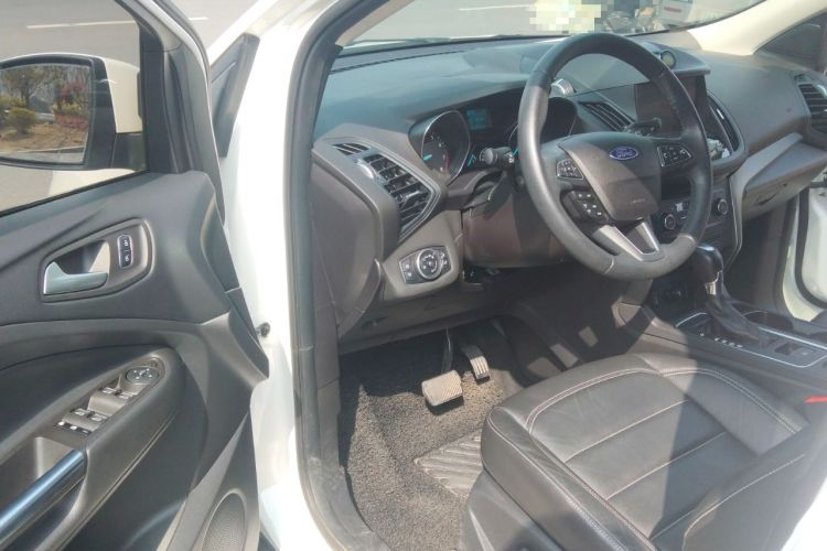 Used Ford Kuga 2017 EcoBoost 180 Two-Wheel-Drive Tiger Leap Model Driver Seat