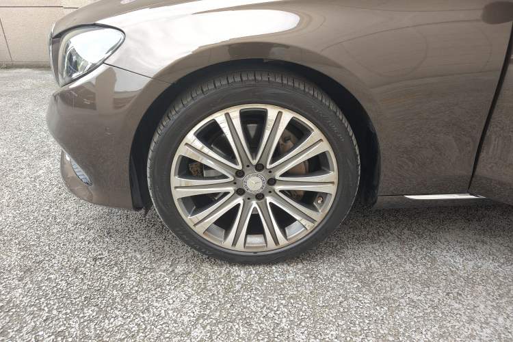 Used Mercedes-Benz E-Class 2016 E 300 L Luxury Model