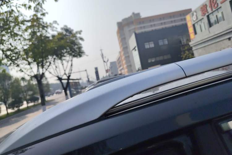 Used Haval H5 Classic 2012 ZhiZun Edition Green & Quiet 2.0T Manual Two-Wheel Drive Comfortable Model
