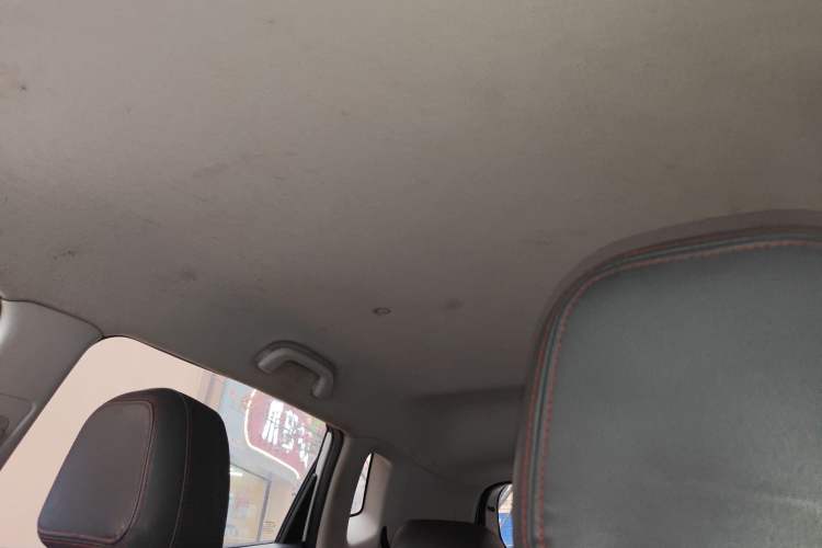 Used CHANGAN CS15 2016 1.5L Manual Fashion Edition
