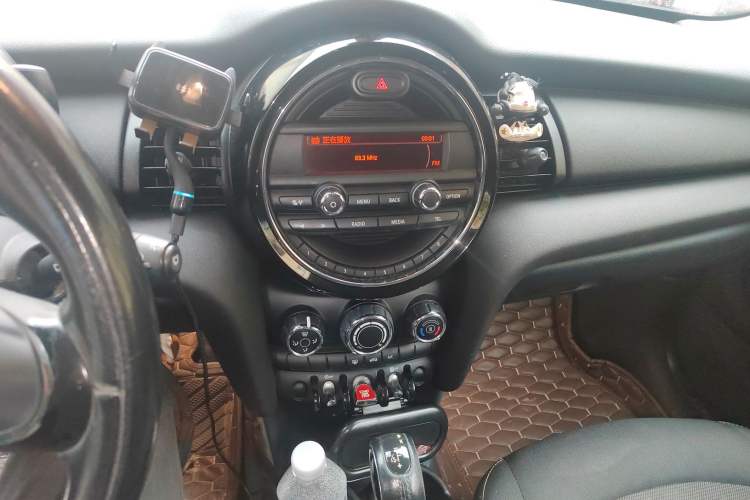 Used MINI 2014 1.2T ONE Audio And AC Panel