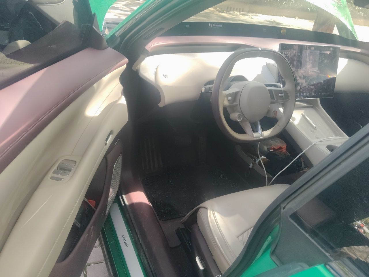 Xiaomi Auto YU7 2025 Ultra-Long Range All-Wheel Drive Pro Version — снимка 16