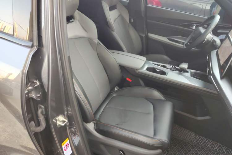 Used Oshan Z6 New Energy 2023 ZhiDian iDD 150KM Flagship PLUS