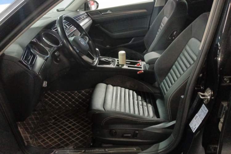 Used Volkswagen Magotan 2020 330TSI DSG Leading Model
