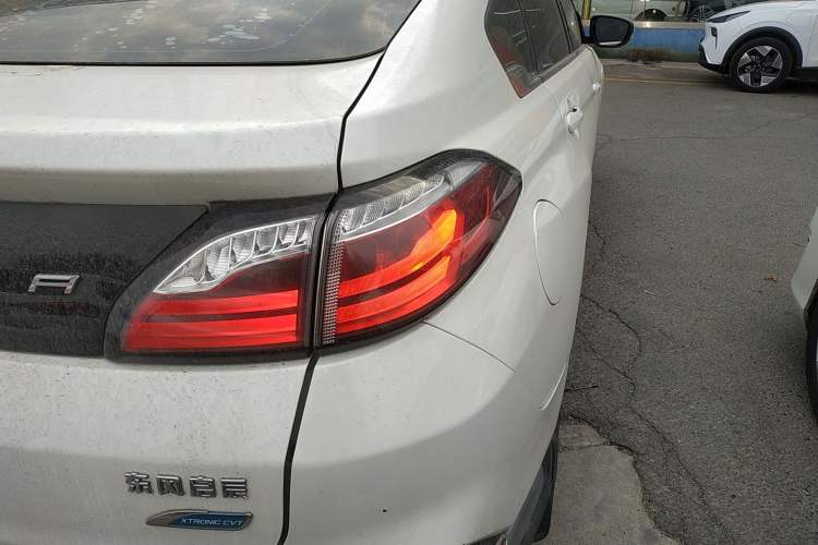 Used Venucia T90 2018 2.0L CVT Smart Connect Prestige Version China VI Standard
