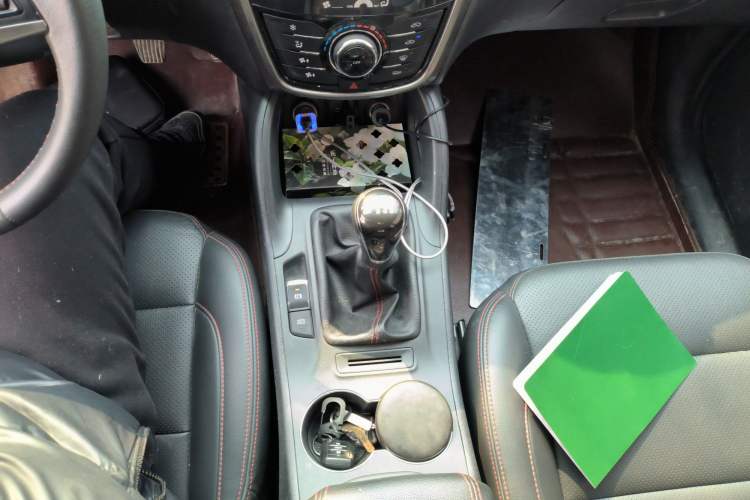 Used Changan CS75 2016 2.0L Manual Luxury Version China V Standard
