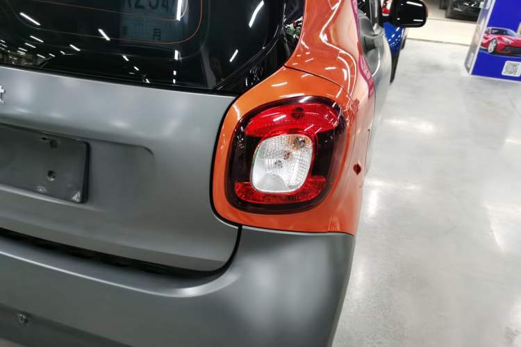 Used smart fortwo 2018 0.9T 66kW Hardtop Pioneer Edition China V Emission Standard